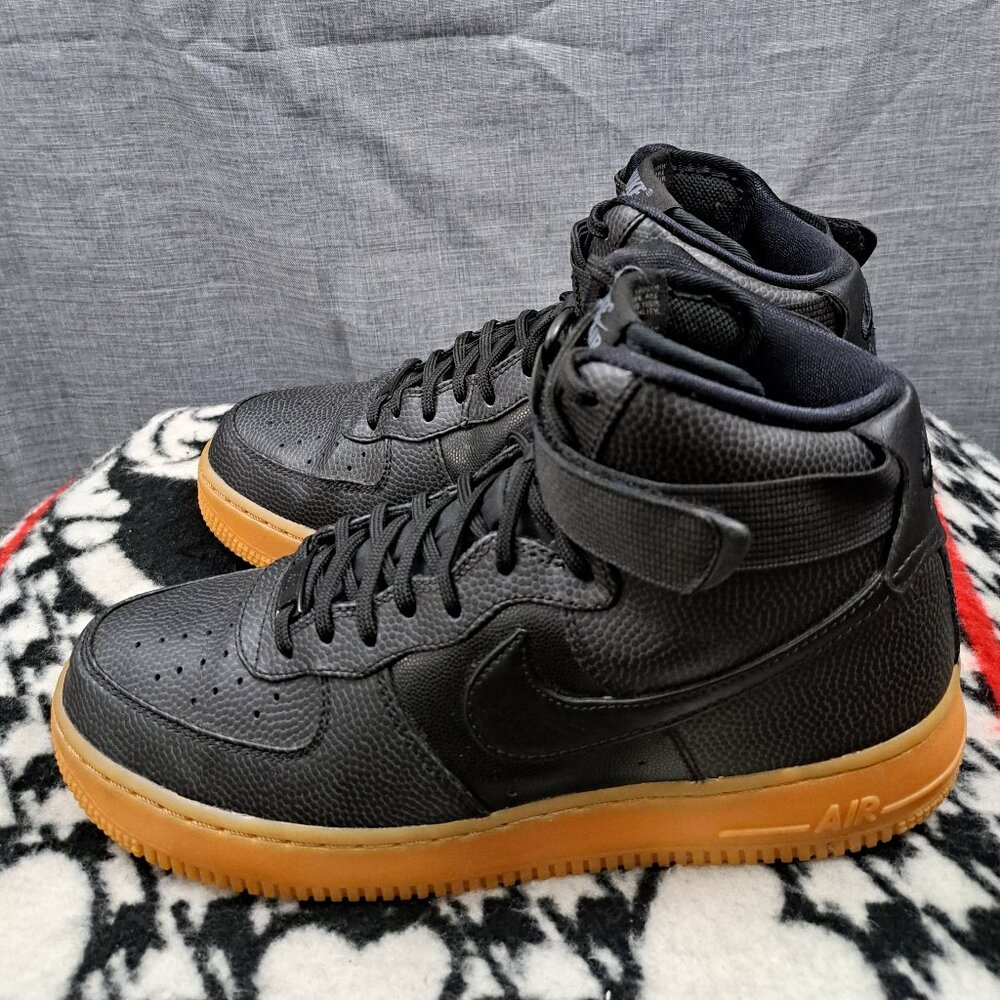 %Size 10 Nike Air Force 1 High AF1 SE Black Gum Sole Woman Sneaker  A 26